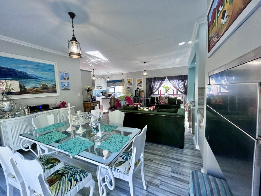 3 Bedroom Property for Sale in Marina Martinique Eastern Cape